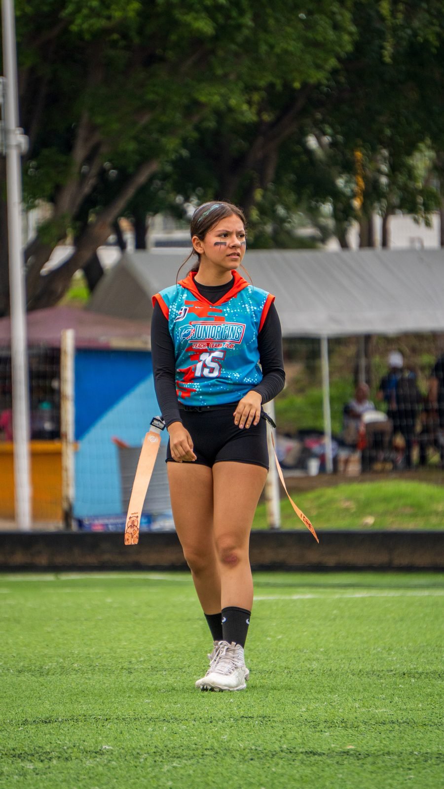 Jugadora con jersey Junior Fins
